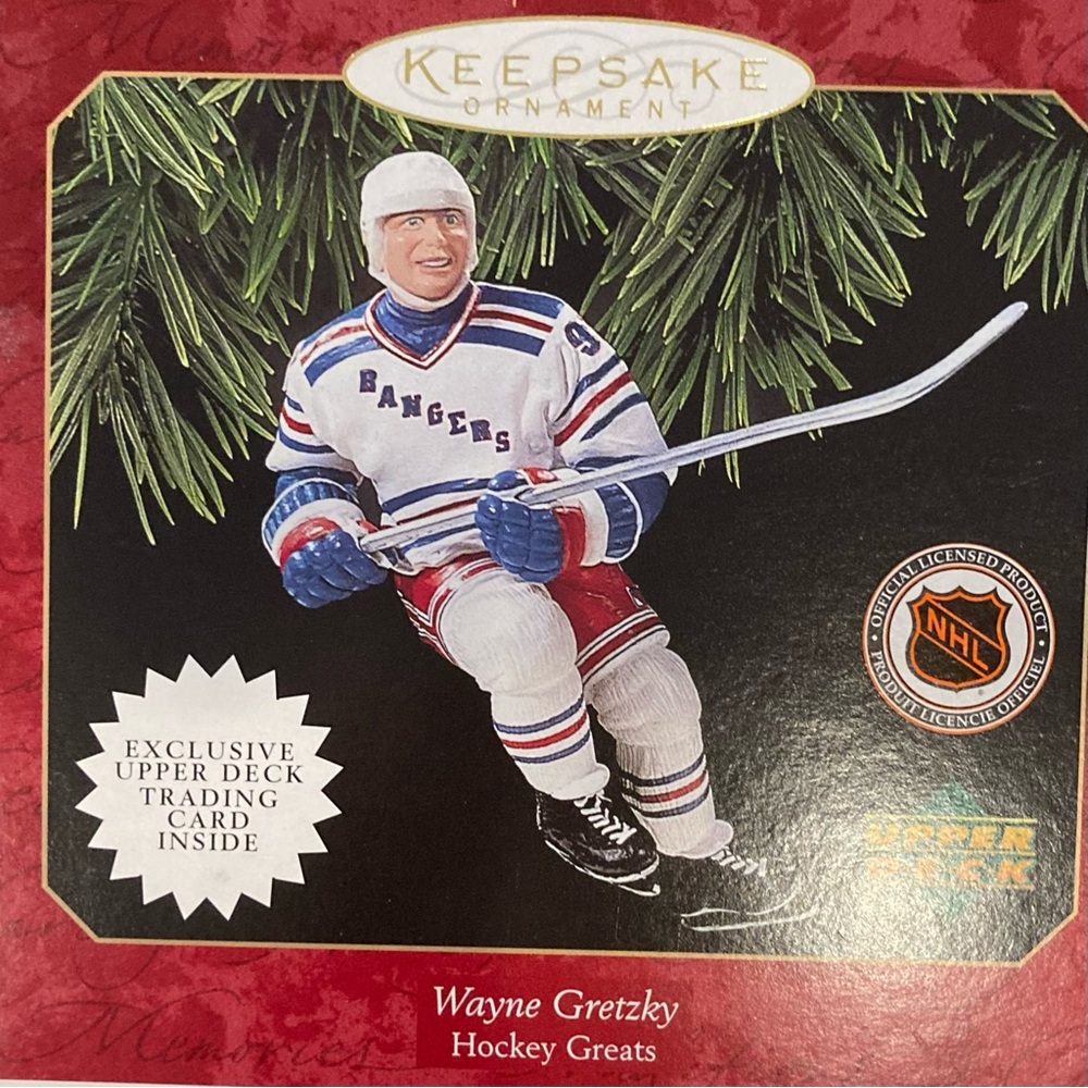 HALLMARK KEEPSAKE ORNAMENT WAYNE GRETZKY HOCKEY GREATS 1st  in Series.
